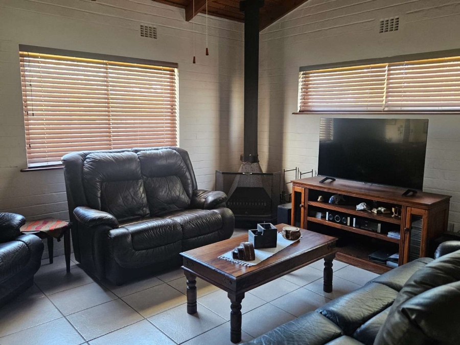 4 Bedroom Property for Sale in Pearly Beach Western Cape